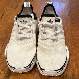 Adidas Boost white size 6